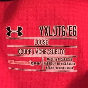 Boys YXL Under Armour long sleeve T-shirt
